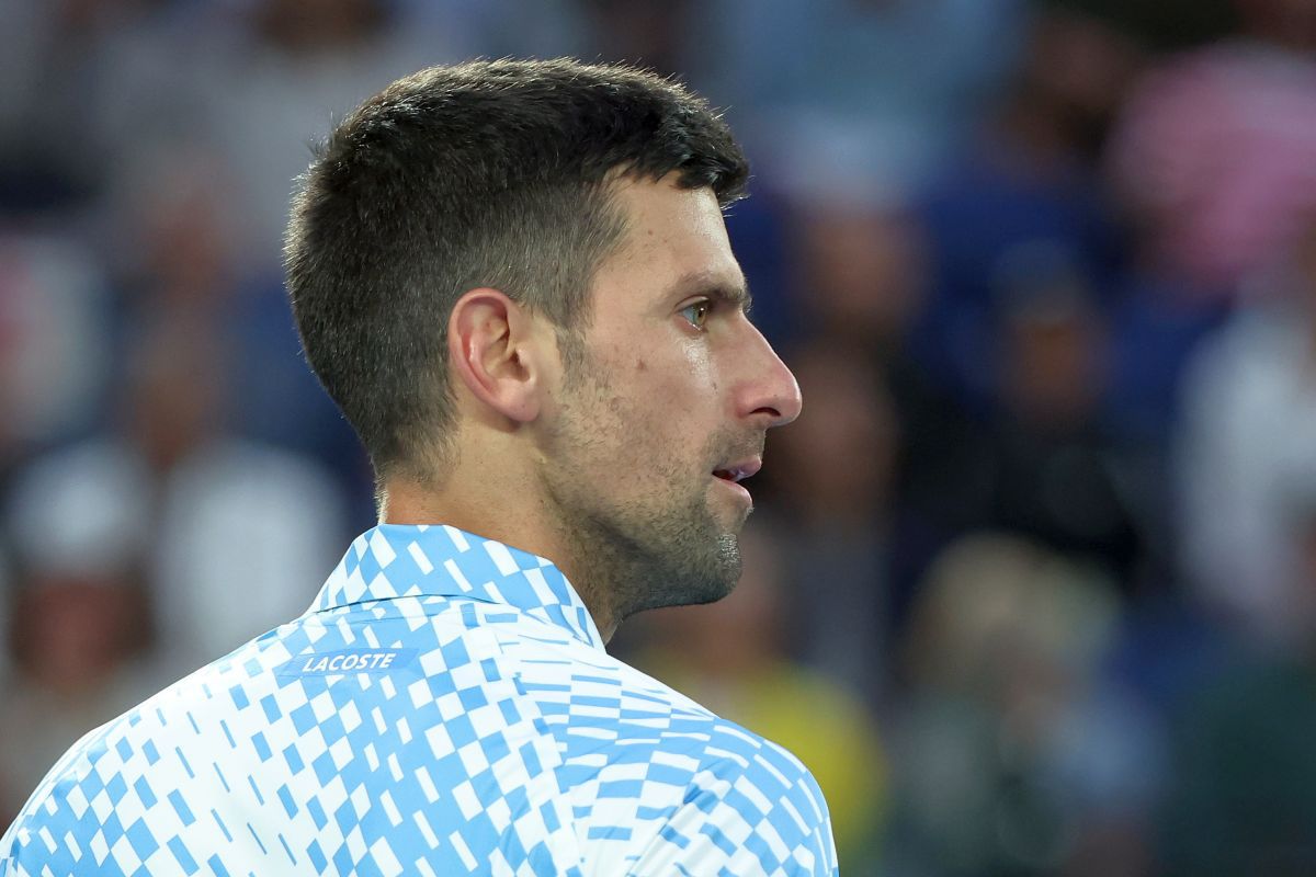 Altă izbucnire! Djokovic a mers direct la arbitru și i-a cerut să-l dea afară din arenă: „E complet beat!” + noi emoții cu accidentarea la picior, Nole a primit tratament la vestiar