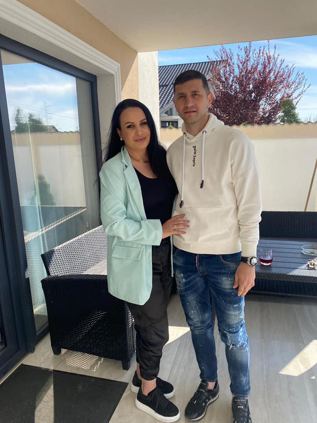 De necrezut! Unde lucrează în prezent Claudiu Răducanu » „Blocnotes” s-a recăsătorit, după ce fosta nevastă i-a luat banii