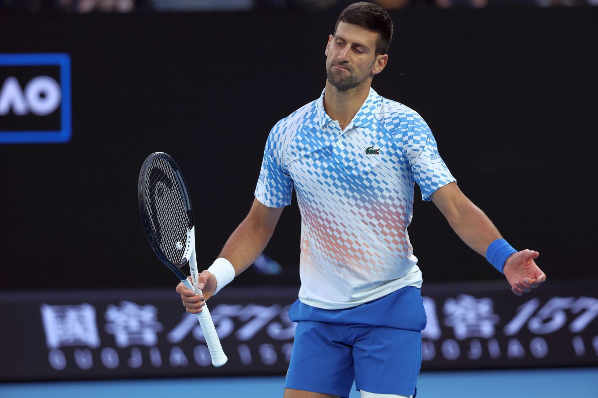 Altă izbucnire! Djokovic a mers direct la arbitru și i-a cerut să-l dea afară din arenă: „E complet beat!” + noi emoții cu accidentarea la picior, Nole a primit tratament la vestiar