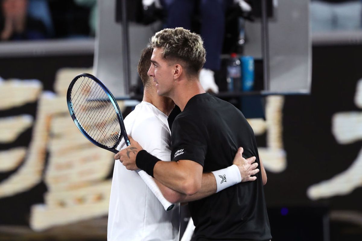 La 8 minute de recordul all-time! » Murray și Kokkinakis au început meciul seara și l-au încheiat în zori: „N-avem voie să mergem la baie. E ridicol!”