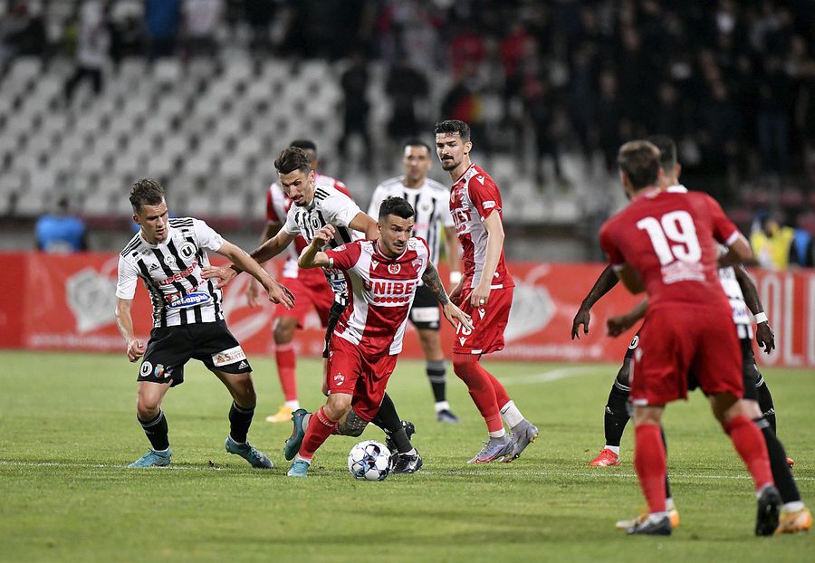 Cosmin Matei și cea mai urâtă amintire din anii petrecuți în Ștefan cel Mare, barajul pierdut cu U Cluj (1-1, 0-2). FOTO: Cristi Preda (GSP) „Am fost obligați să mergem acolo!” » Vorbește în premieră despre momentul care a rupt Dinamo în două: „Prea multe scandaluri, au fost 3 țapi ispășitori”