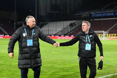 Hagi și Petrescu se întâlnesc în primul derby din 2023. Echipele lor (Farul și CFR Cluj) sunt primele două în clasamentul Ligii 1, fiind despărțite de doar un punct. Constănțenii sunt favoriții caselor de pariuri/ FOTO Imago