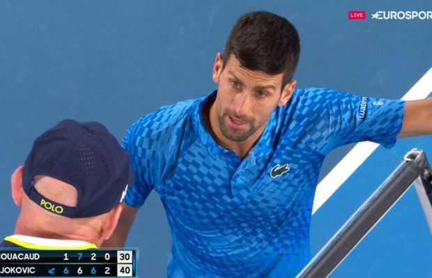 Altă izbucnire! Djokovic a mers direct la arbitru și i-a cerut să-l dea afară din arenă: „E complet beat!” + noi emoții cu accidentarea la picior, Nole a primit tratament la vestiar