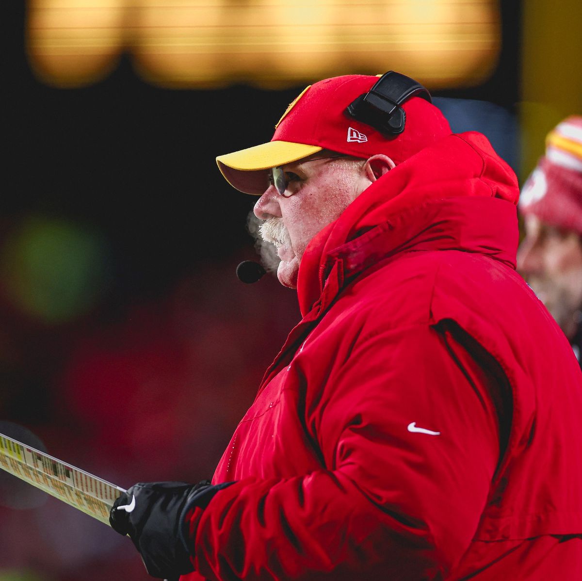 Fanii fotbalului american suportând temperaturi de -20 de grade