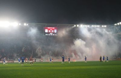 „Revelion” în Giulești! Galeriile au întrerupt derby-ul Rapid - FCU Craiova + scenografia oltenilor