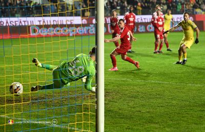 Petrolul – Dinamo e meciul zilei de sâmbătă în Liga 1. Pe Betano poți obține un bonus multiplu jucând cote mai mari de 1.50