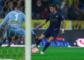 Cristiano Ronaldo și-a etalat noul bolid » Suma astronomică plătită de portughez și specificațiile mașinii