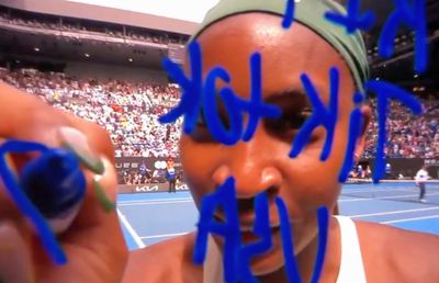 Ce a scris Coco Gauff pe camera de filmat, la Australian Open, dezamăgită de interzicerea TikTok în SUA