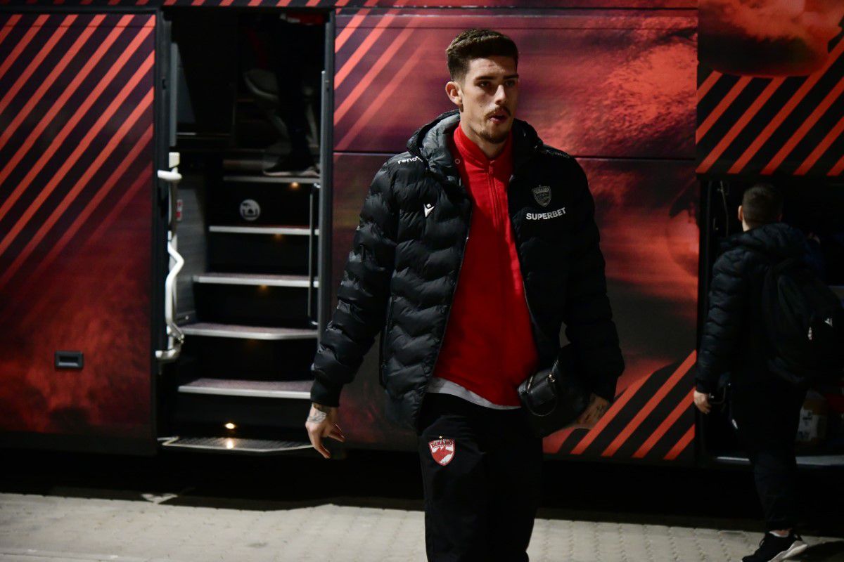 Universitatea Craiova - Dinamo 1-1 » Bănia versus Roșca! „Câinii” obțin un punct prețios grație paradelor miraculoase ale portarului de 21 de ani