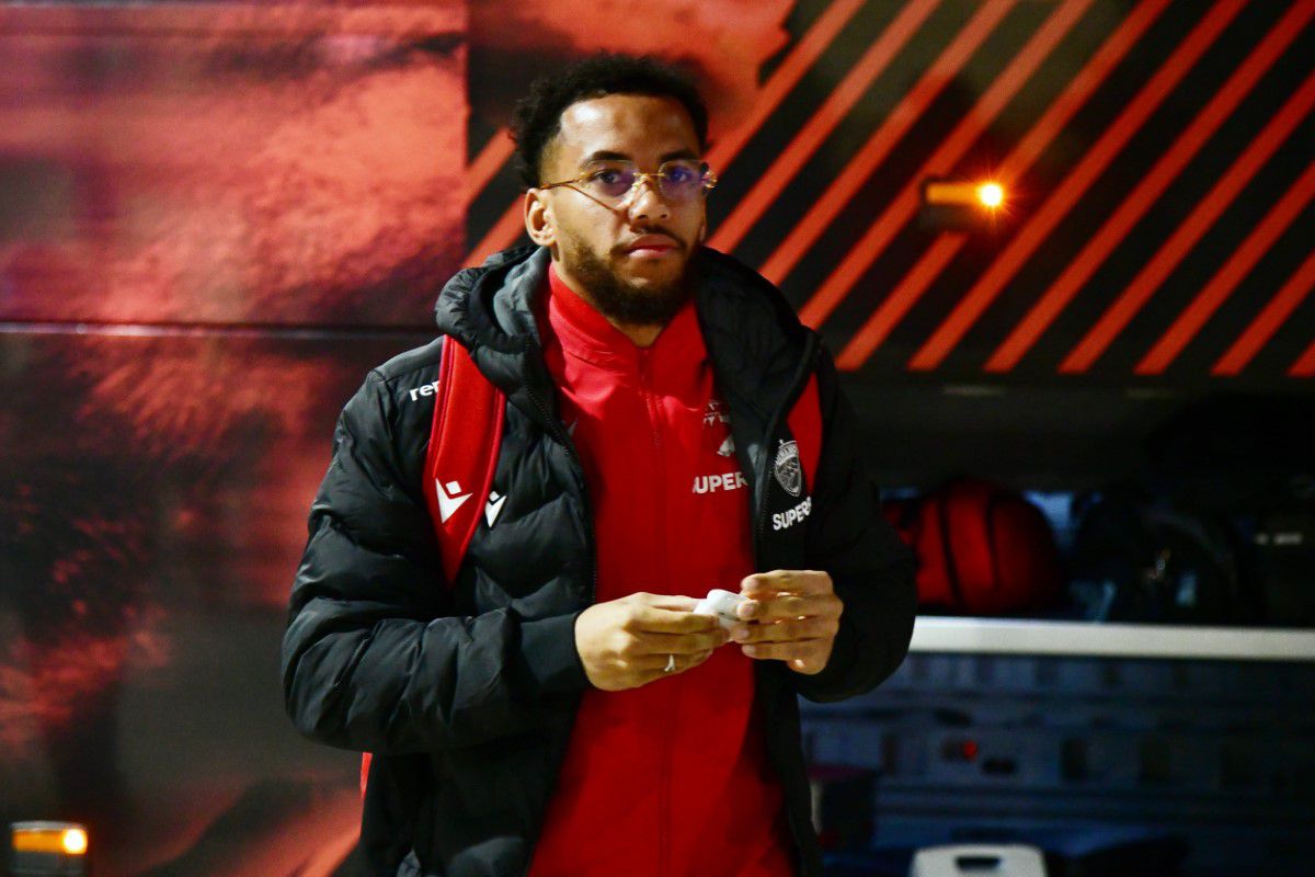 Universitatea Craiova - Dinamo 1-1 » Bănia versus Roșca! „Câinii” obțin un punct prețios grație paradelor miraculoase ale portarului de 21 de ani