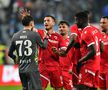 CRAIOVA - DINAMO 1-1. Imaginile surprinse pe gazon, imediat după fluierul final: „Ești cel mai bun din Europa!”