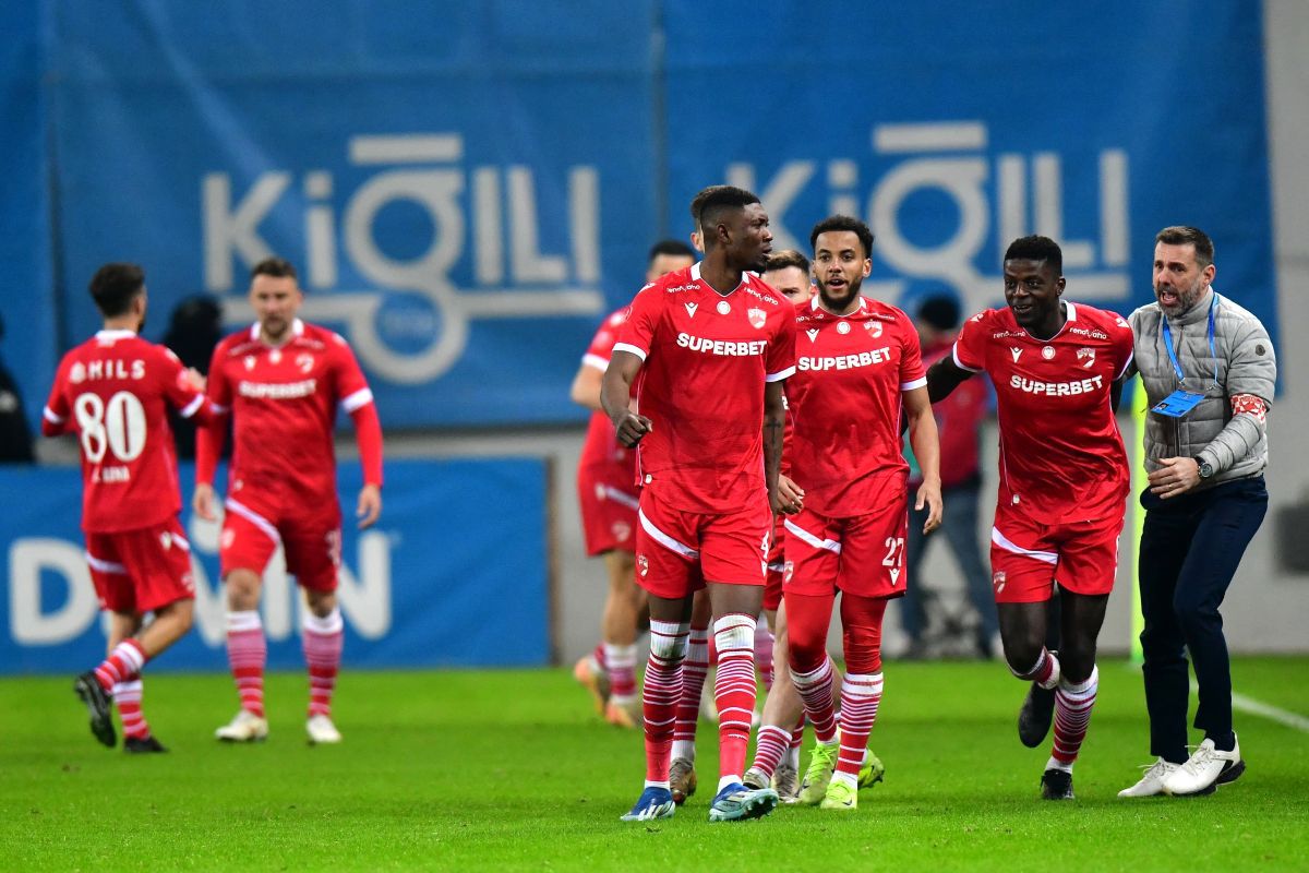 Universitatea Craiova - Dinamo, cele mai tari cadre din meci