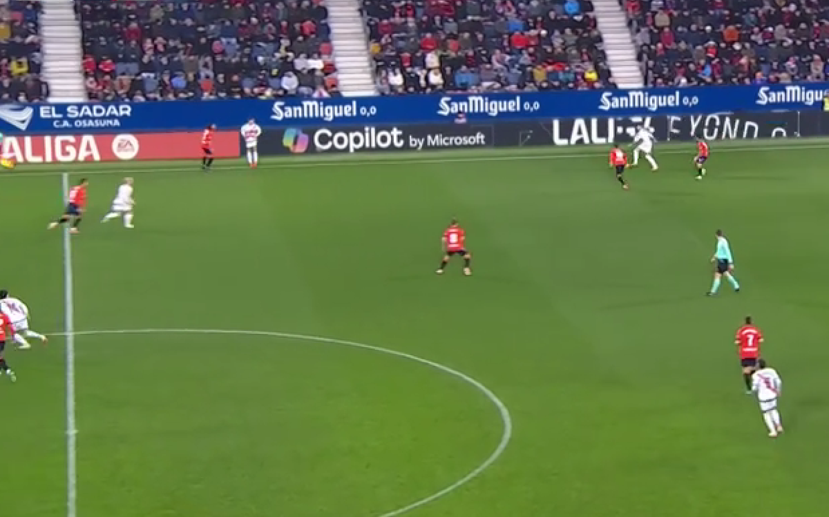 Andrei Rațiu a reușit o pasă de gol superbă în Osasuna - Rayo Vallecano, în runda #20 din La Liga