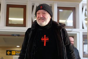 În așteptarea lui Moruțan, Gigi Becali s-a întors în țară din locul unde „nu mai merge niciodată”: „Să-mi pară mie rău? Îl luam dacă voiam”