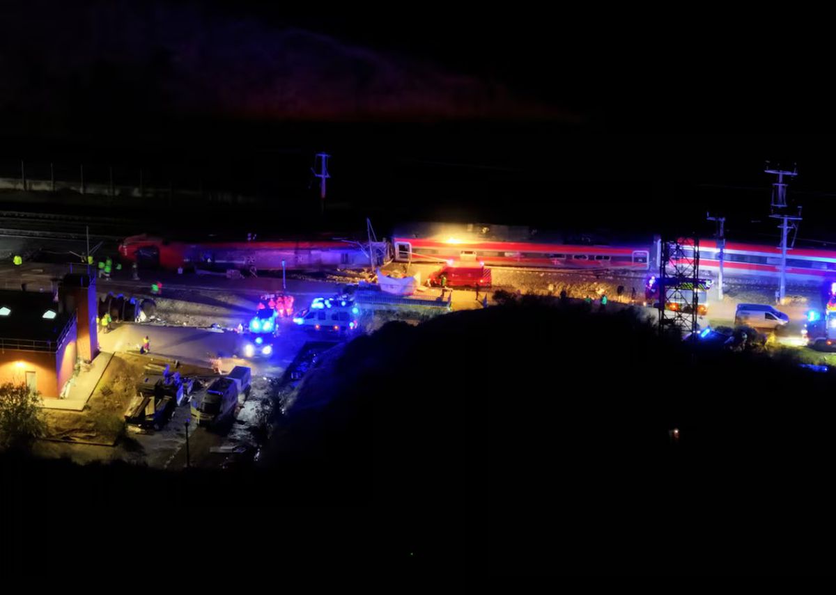 Atenție, imagini cu impact emoțional! Tragedie feroviară la Adamuz cu zeci de victime