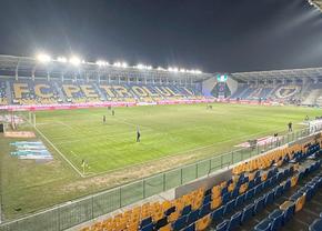 Petrolul - Universitatea Craiova, meciul care închide prima etapă din 2026 » Echipe de start + imagini de la stadion