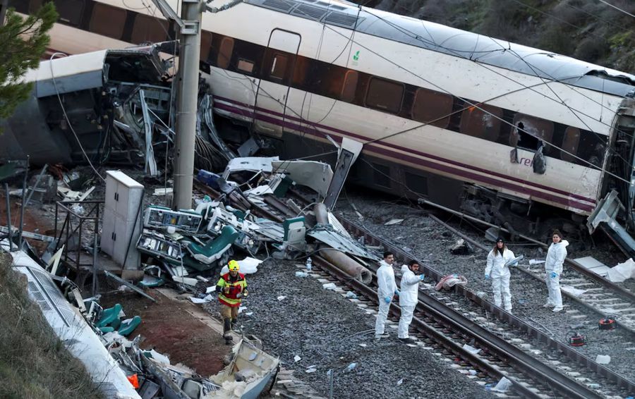 Tragedie în Spania! 39 de morți într-un grav accident feroviar: „Consternați din cauza acestei catastrofe!” » Minut de reculegere în La Liga