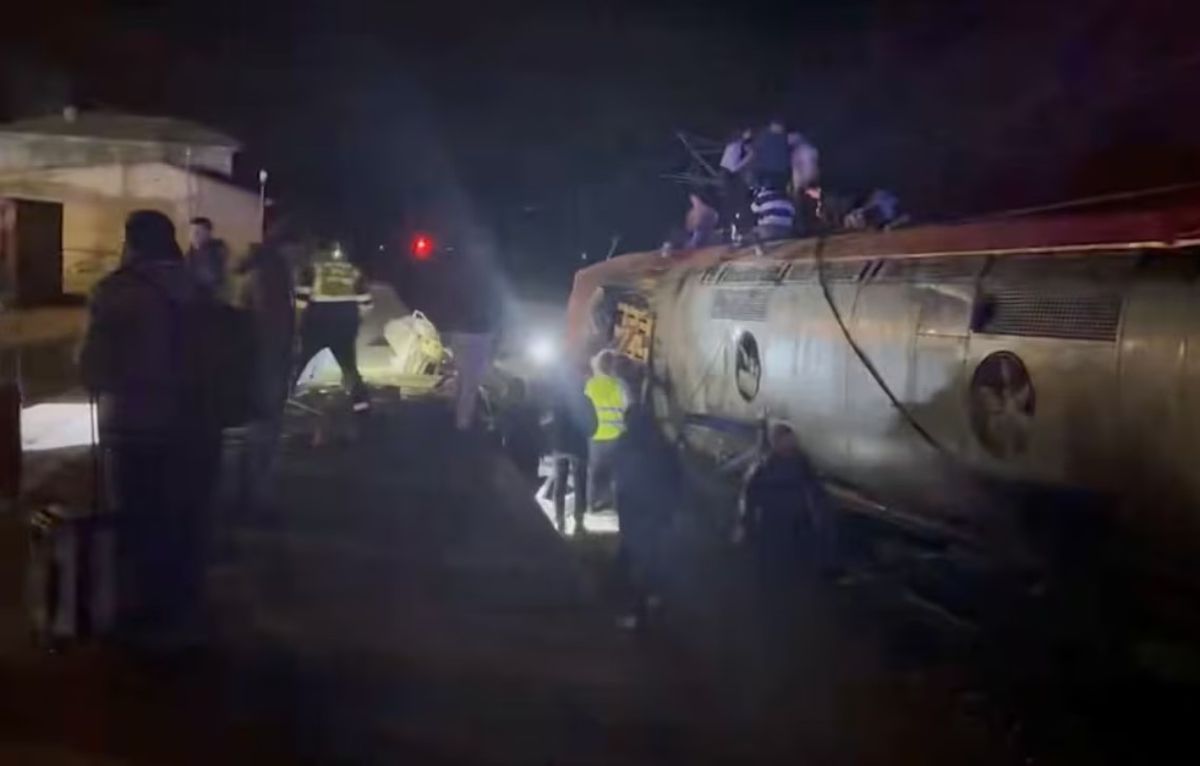 Atenție, imagini cu impact emoțional! Tragedie feroviară la Adamuz cu zeci de victime