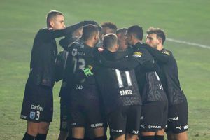 Petrolul - Universitatea Craiova » Ploieștenii sunt la pământ! Nsimba se distrează la Ploiești
