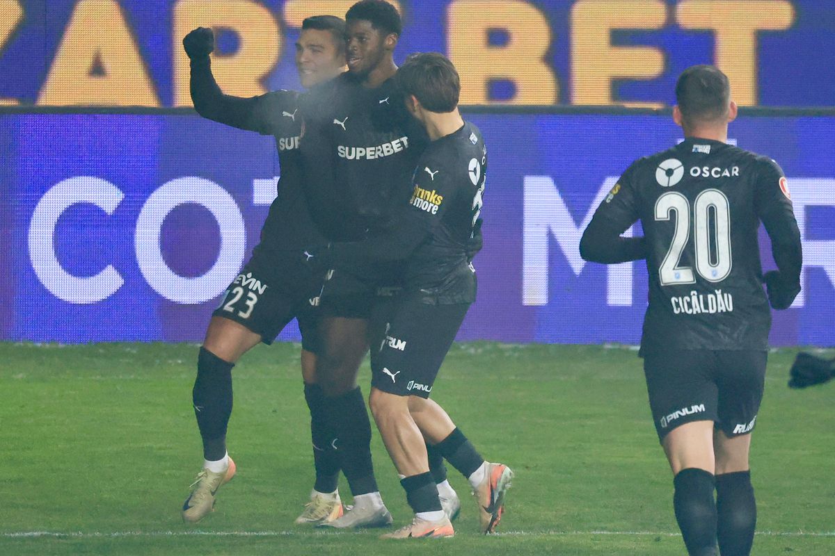 Ce UMILINȚĂ! Universitatea Craiova nu stă la discuții cu Petrolul și revine pe primul loc în Superliga » Clasamentul