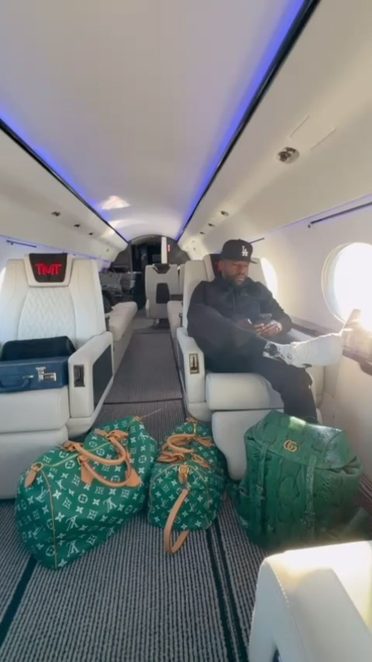 Șocant: Floyd Mayweather e FALIT, deși trecuse de miliard! A mințit despre investiții, nu mai are bani nici de colectarea gunoiului