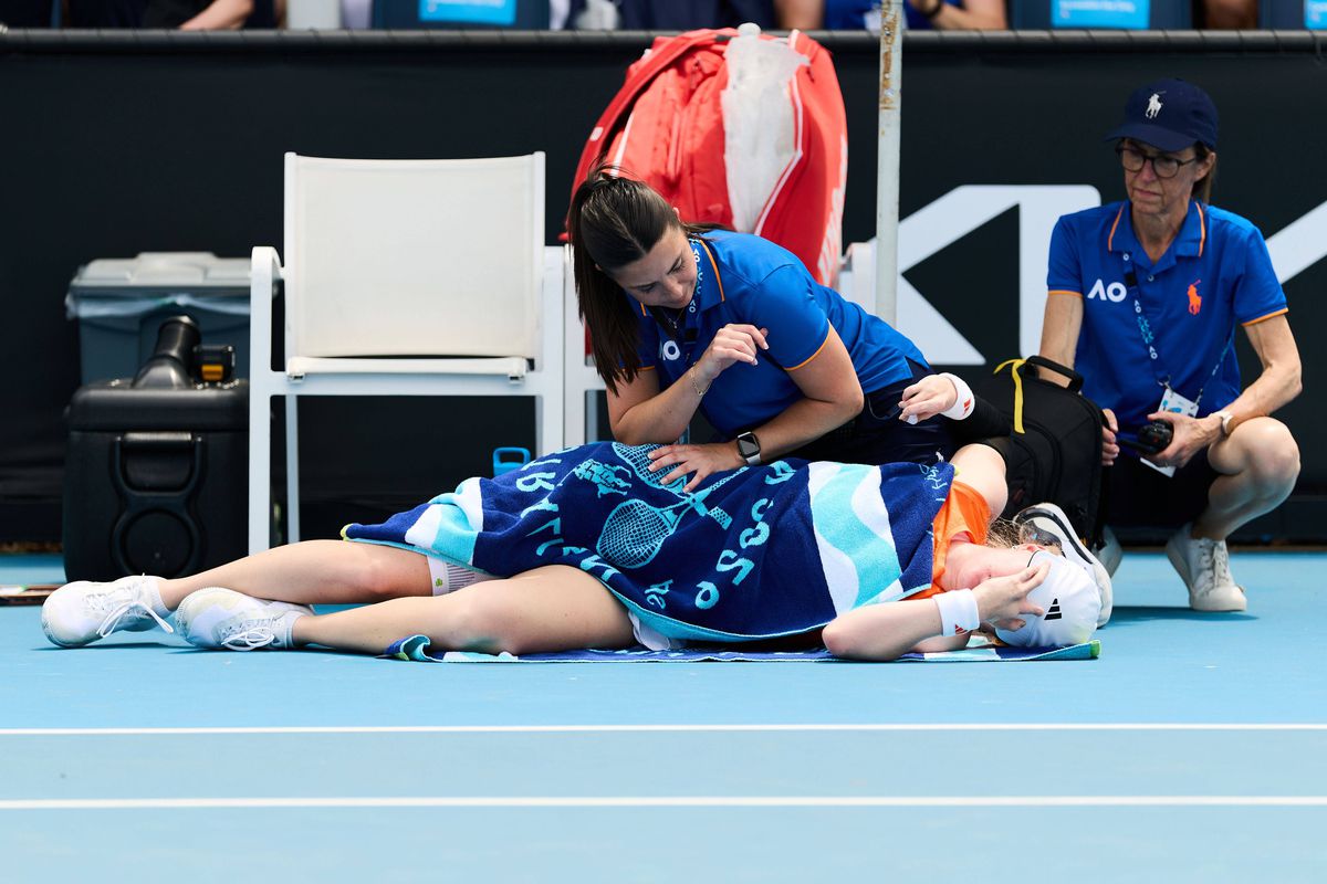 Emoționant! Cum s-a descurcat la Australian Open jucătoarea cu opt degete la mâini și șapte la picioare