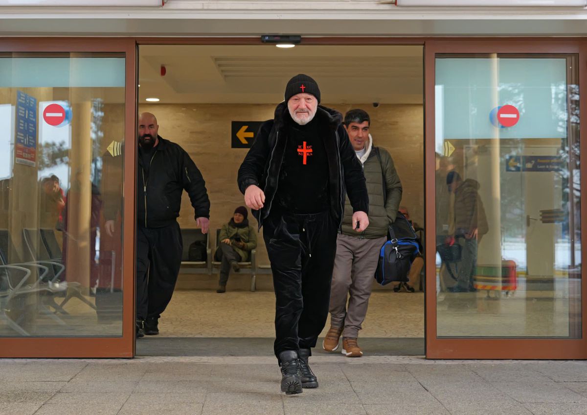 Gigi Becali s-a întors de la Muntele Athos