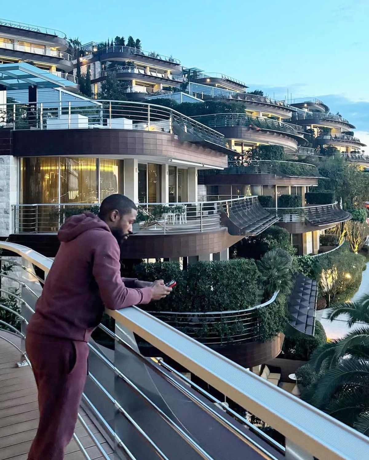 Șocant: Floyd Mayweather e FALIT, deși trecuse de miliard! A mințit despre investiții, nu mai are bani nici de colectarea gunoiului