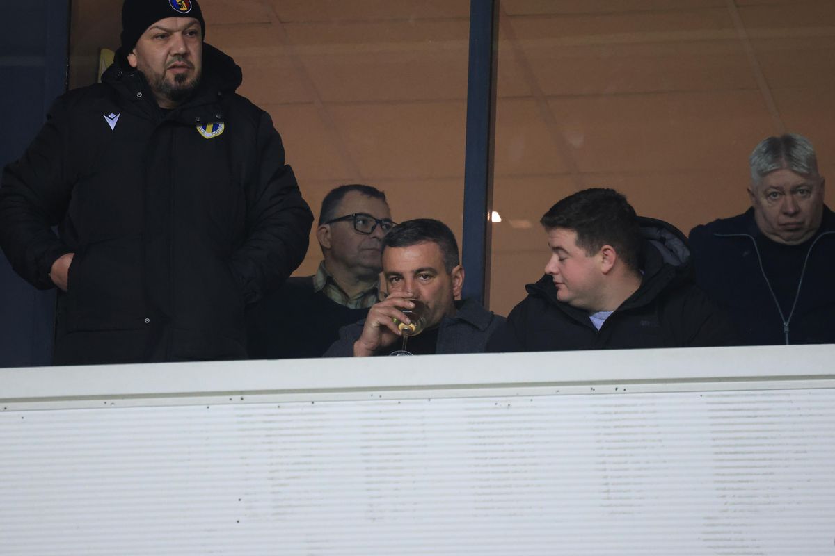 Au încălcat legea la Petrolul Ploiești - Universitatea Craiova: cine sunt cei care au consumat alcool