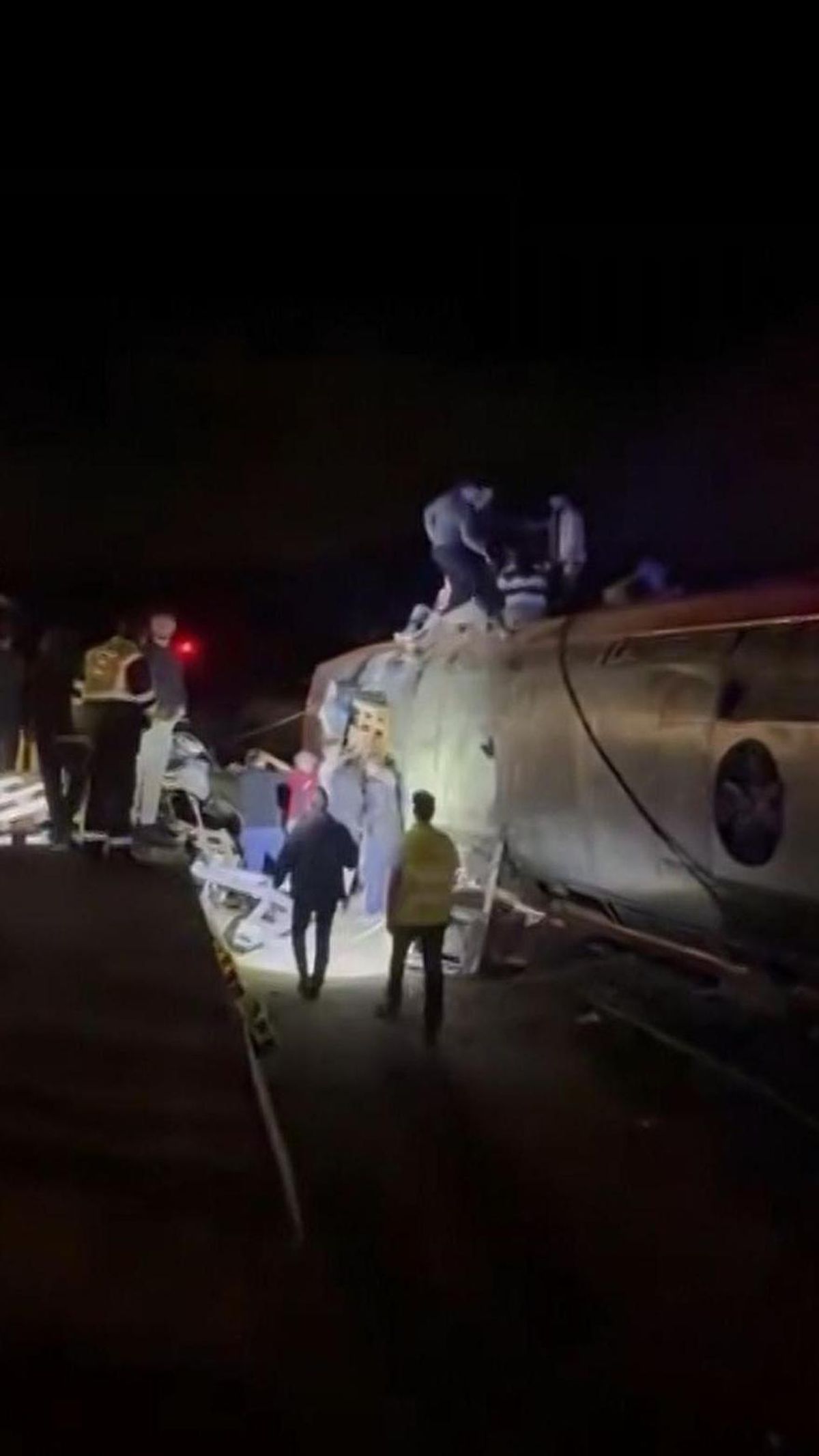 Atenție, imagini cu impact emoțional! Tragedie feroviară la Adamuz cu zeci de victime