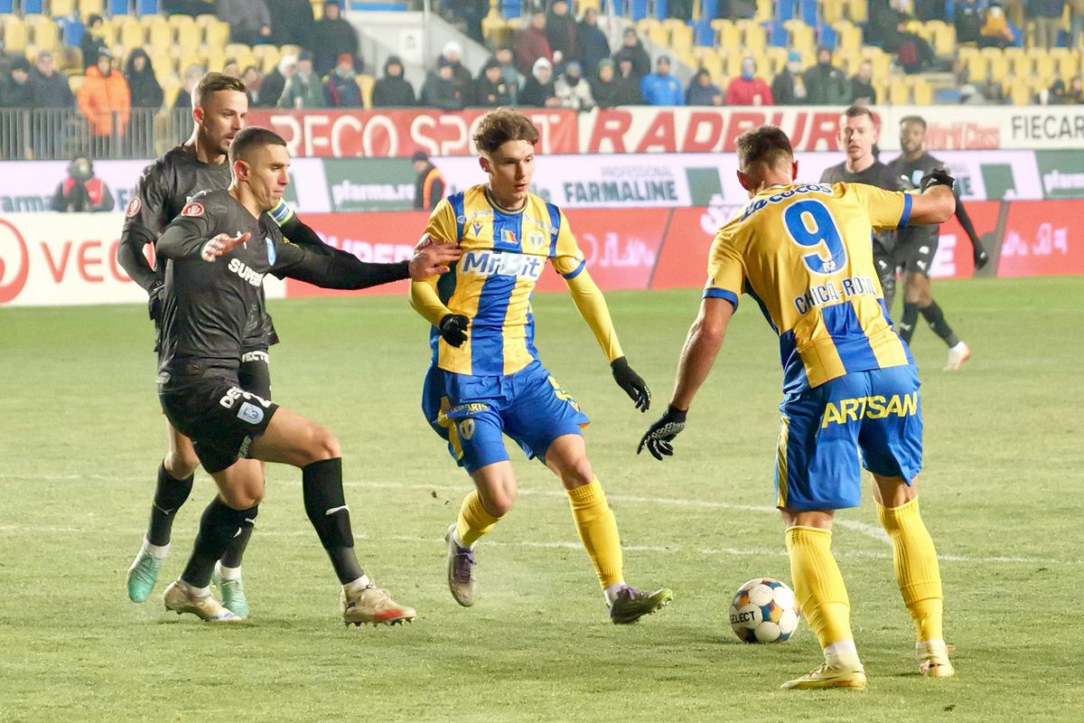 „Cel mai bun atacant din Superliga!”. Nsimba l-a impresionat