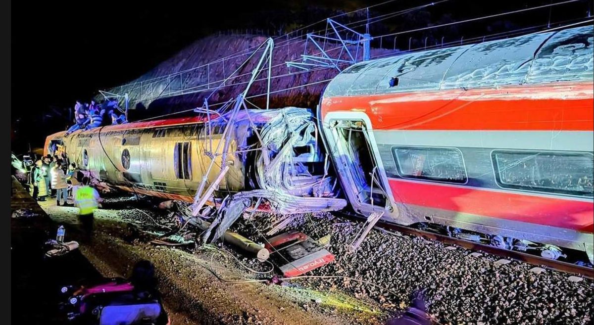 Atenție, imagini cu impact emoțional! Tragedie feroviară la Adamuz cu zeci de victime