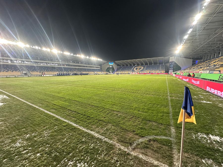 Ce UMILINȚĂ! Universitatea Craiova nu stă la discuții cu Petrolul și revine pe primul loc în Superliga » Clasamentul