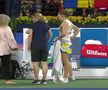 SIMONA HALEP - ONS JABEUR // FOTO Halep, probleme medicale la Dubai! Durerile la spate i-au dat emoții Simonei