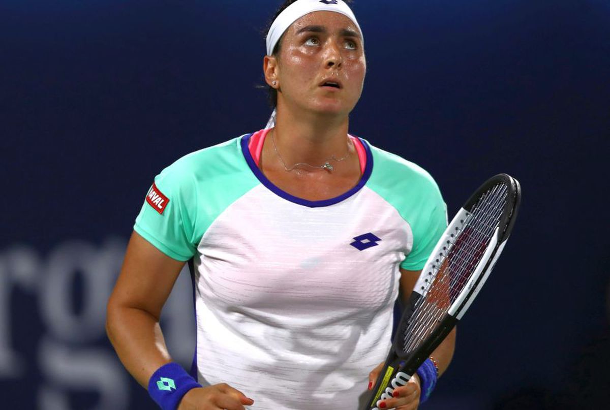 SIMONA HALEP LA DUBAI // VIDEO Ons Jabeur, decepționată după meciul cu Simona Halep: „Anul trecut probabil că eram fericită! Acum simt frustrare”