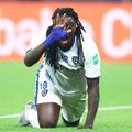 Golgeterul francez Bafetimbi Gomis, care suferă de sincopă vasovagală, s-a prăbușit pe teren la încălzire