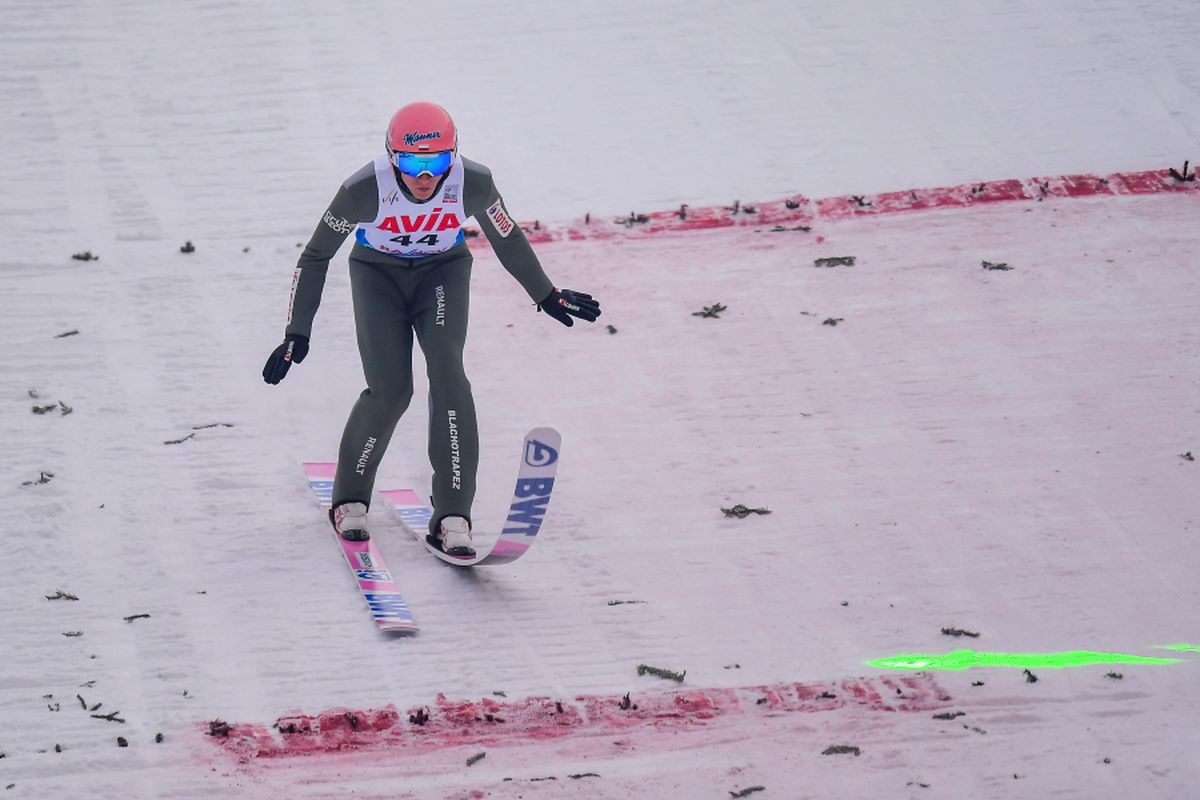 Săritorii japonezi au cucerit Râşnovul! Takanashi și Kobayashi s-au impus în etapele de Cupă Mondială, care s-au disputat pe trambulinele din Valea Cărbunării