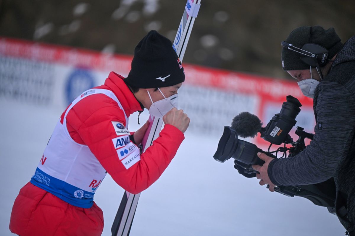 Săritorii japonezi au cucerit Râşnovul! Takanashi și Kobayashi s-au impus în etapele de Cupă Mondială, care s-au disputat pe trambulinele din Valea Cărbunării