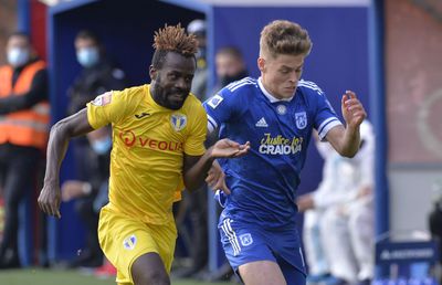 Luptă aprigă între „coloși” pentru Liga 1 » Cum arată calculele pentru promovare: 10 echipe trag la play-off