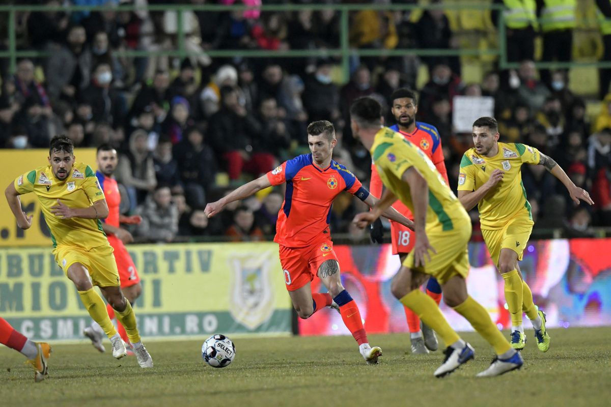 Cum a reușit CS Mioveni s-o încurce pe FCSB » Explicațiile lui Sabău