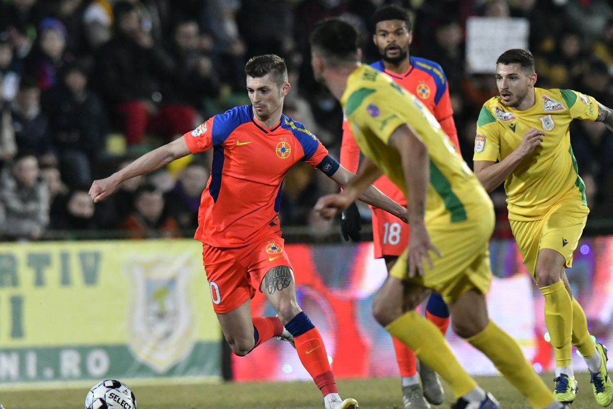 FCSB, criticată în direct: „Glumă, glumă, dar nu jucăm nimic! Ăsta nu e jocul Stelei, nu e joc de campioană”