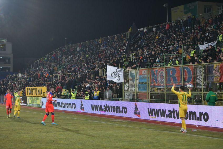 CS Mioveni - FCSB. Stadionul „Orășenesc” este arhiplin la această partidă, deși, conform legii, arena trebuia ocupată într-o proporție maximă de 30%!