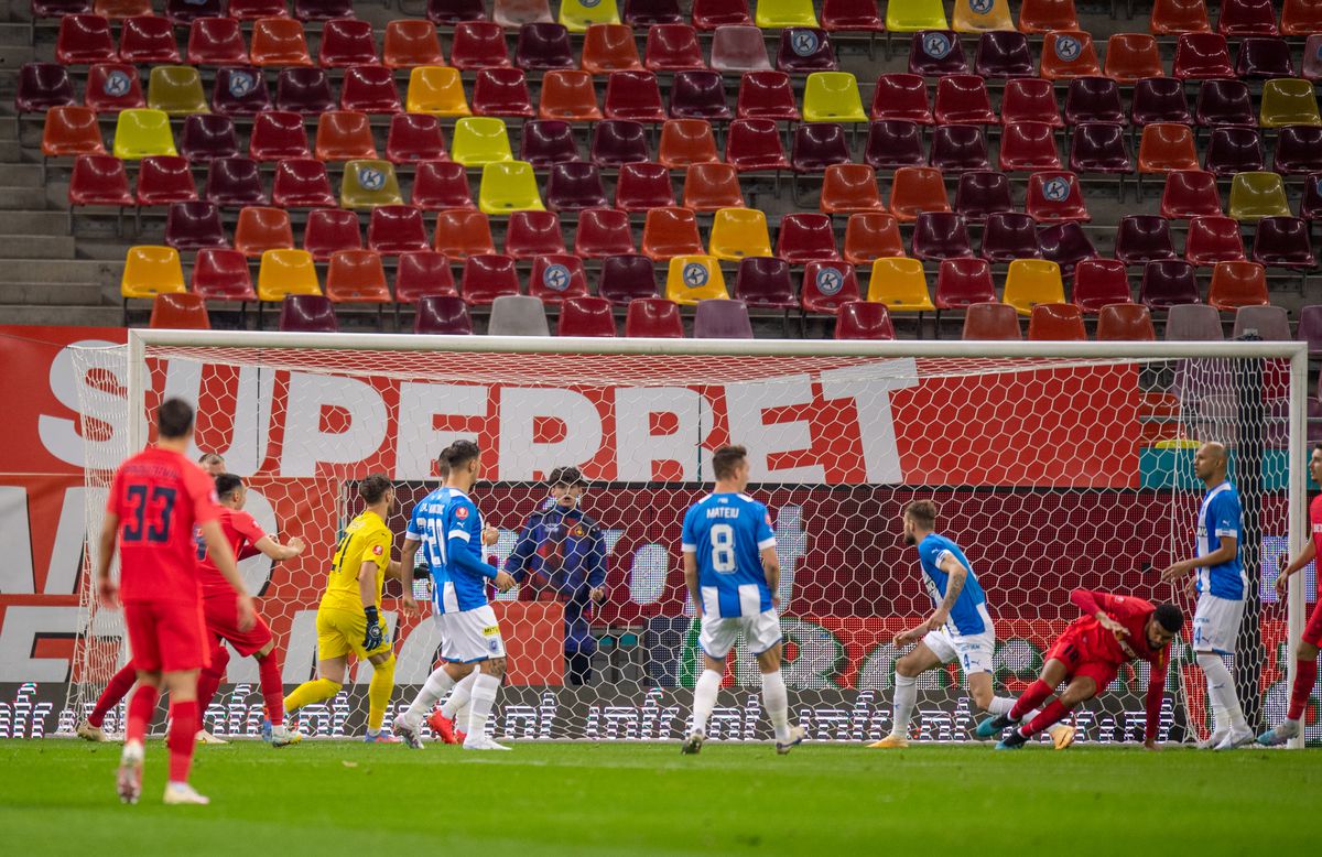 FCSB - CS Universitatea Craiova 1-1 » Cronică de Cristian Geambașu: „Târnovanu a dat, Târnovanu a luat”