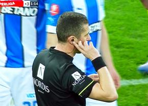 Cum a scăpat Basilio Ndong de eliminare în FCSB - CS Universitatea Craiova » Detaliul milimetric remarcat de Ovidiu Hațegan