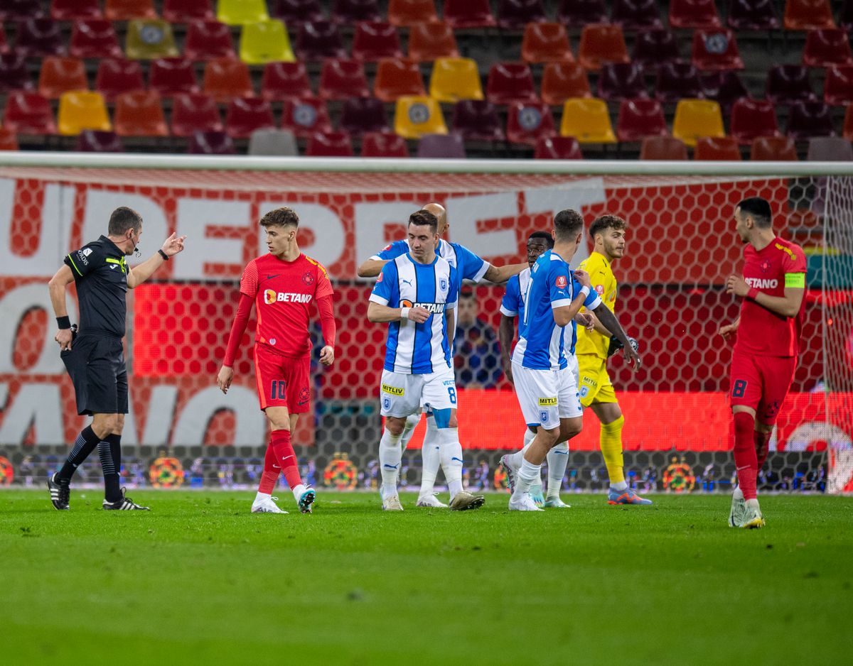 „E o poziție pe care fotbaliștii de geniu o pot acoperi oricând” » Cum a încercat MM Stoica să explice schimbarea tactică cerută de Becali