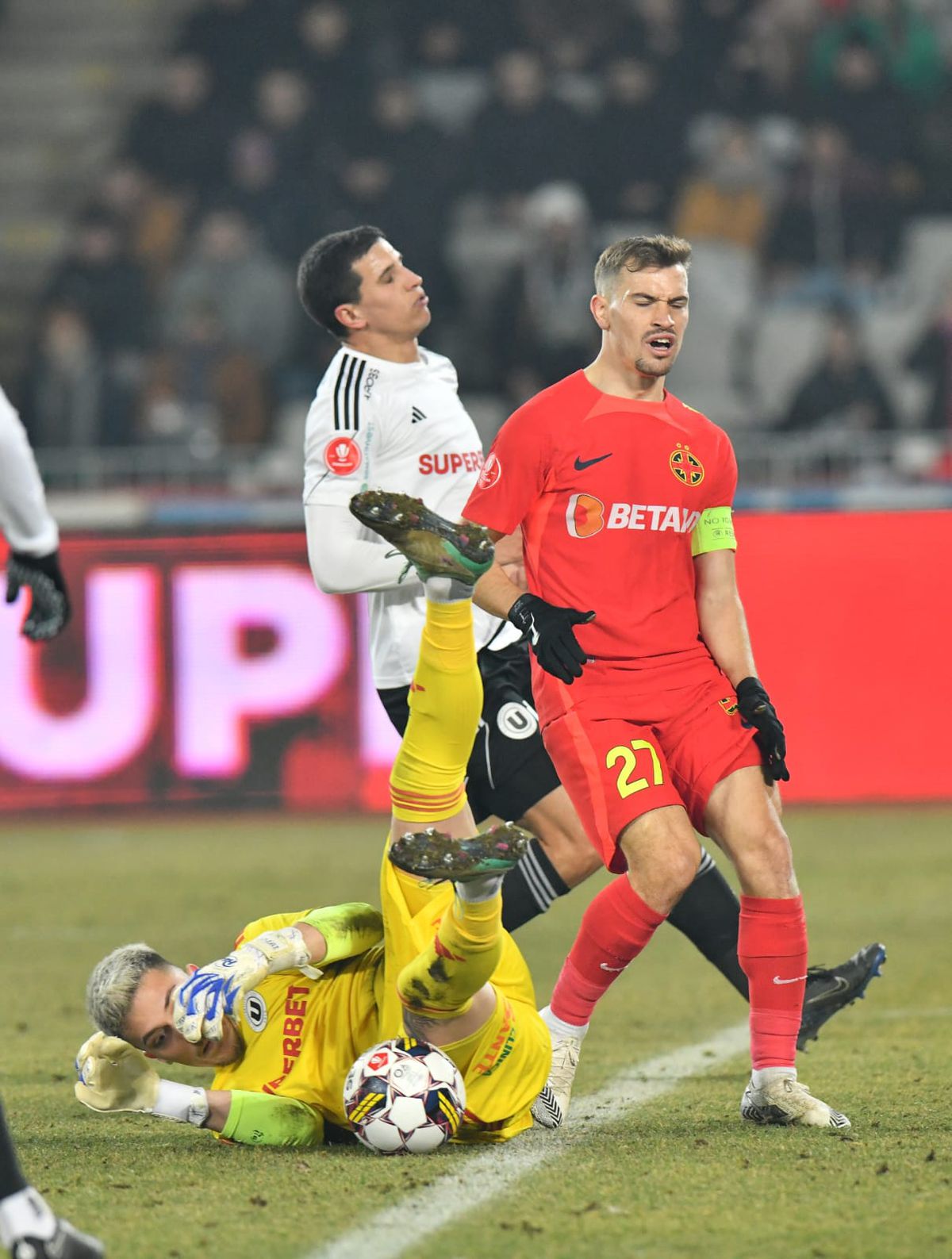 Ilie Dumitrescu a identificat capitolul la care FCSB a suferit în meciul cu U Cluj: „Lucrurile au fost complicate acolo”