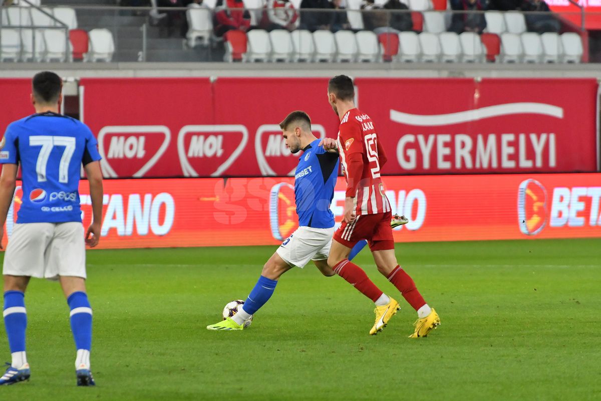 Reacție virulentă după arbitrajul din Sepsi - Farul: „E o porcărie! A dat pentru că avea conștiința încărcată”