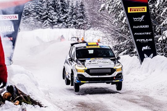 Debut cu dreptul în Mondialul de Raliuri » Frații Maior, primele puncte pentru România