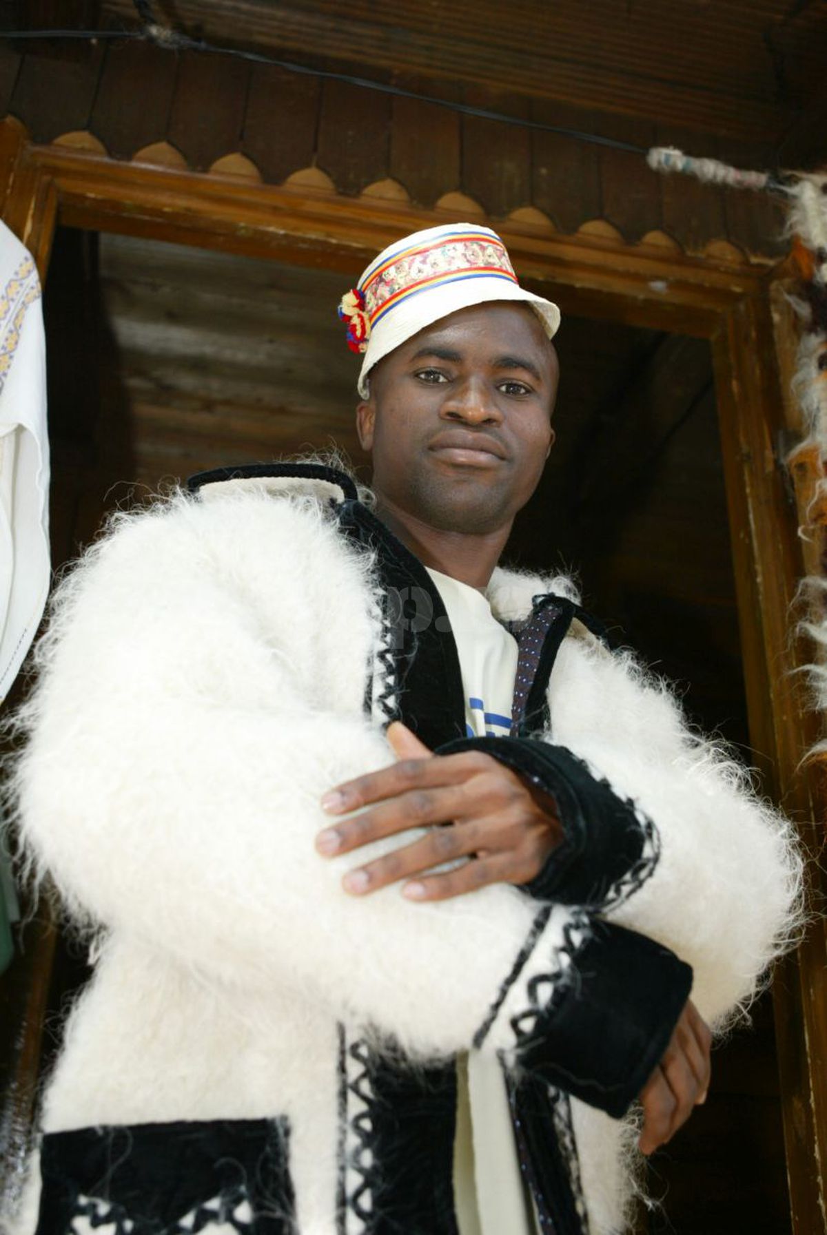 FOTO Samuel Okunowo la Muzeul Satului în 2003