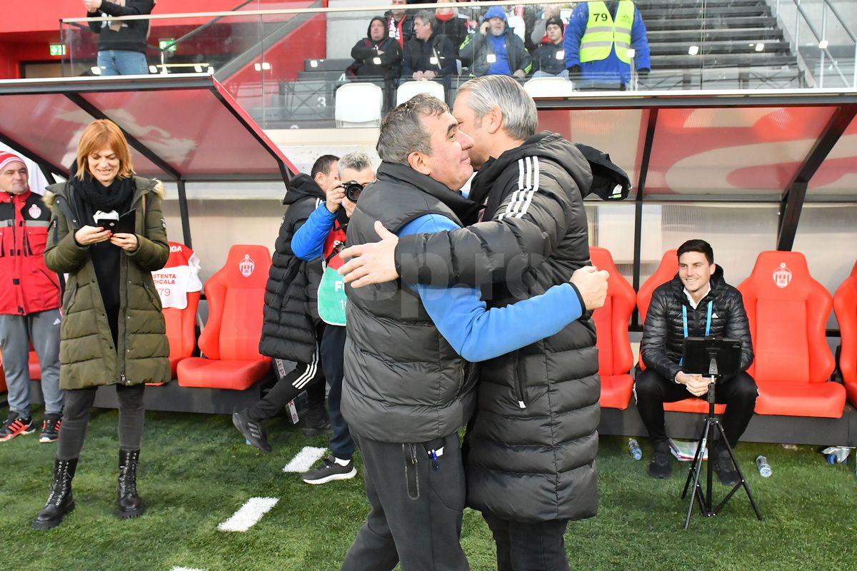 Reacție virulentă după arbitrajul din Sepsi - Farul: „E o porcărie! A dat pentru că avea conștiința încărcată”